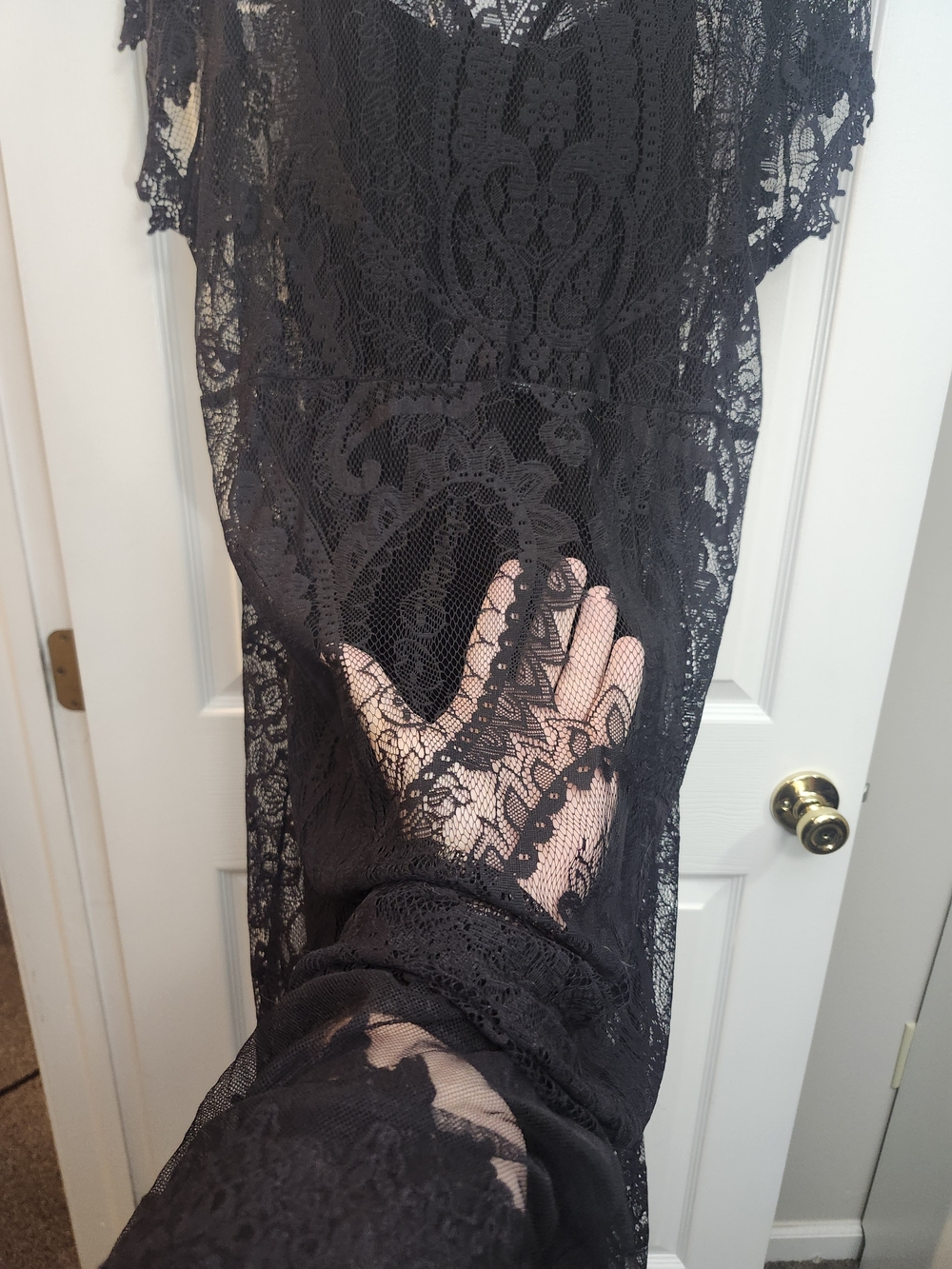 Torrid Black Lace Maxi Dress with Sheer Overlay, Torrid 3 = 3X, NWT - Picture 4 of 10